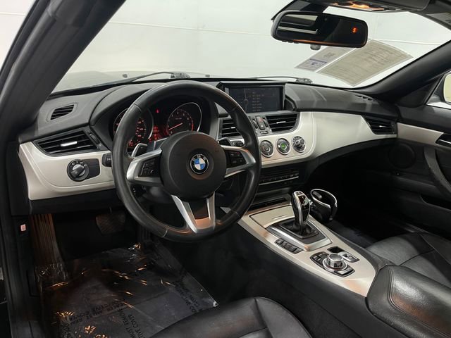Used 2015 BMW Z4 sDrive28i image 17