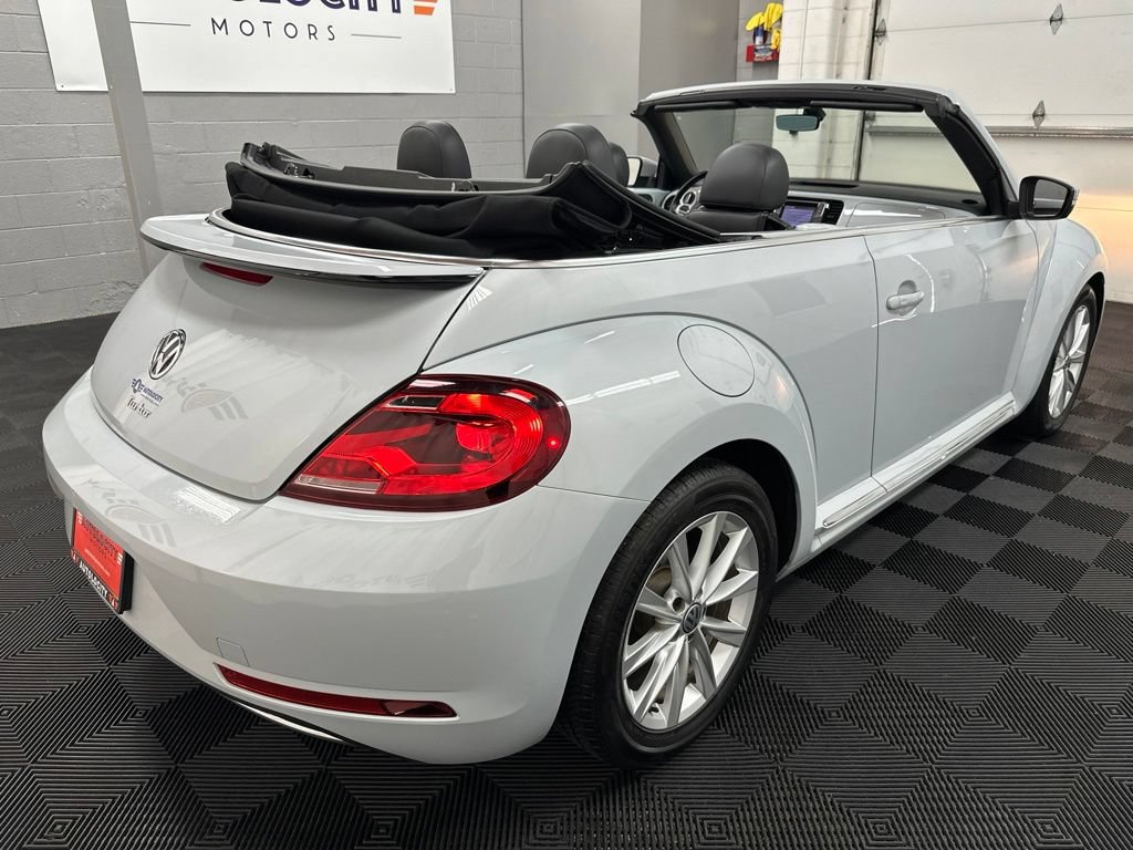 Used 2019 Volkswagen Beetle 2.0T SE FWD image 15