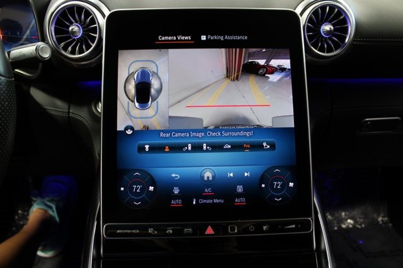 Used 2022 Mercedes-Benz SL 55 AMG 4MATIC image 32