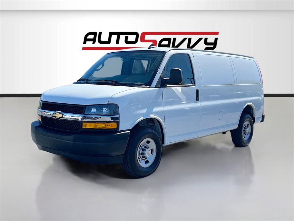 Used 2024 Chevrolet Express 2500 w/ Driver Convenience Package image 3