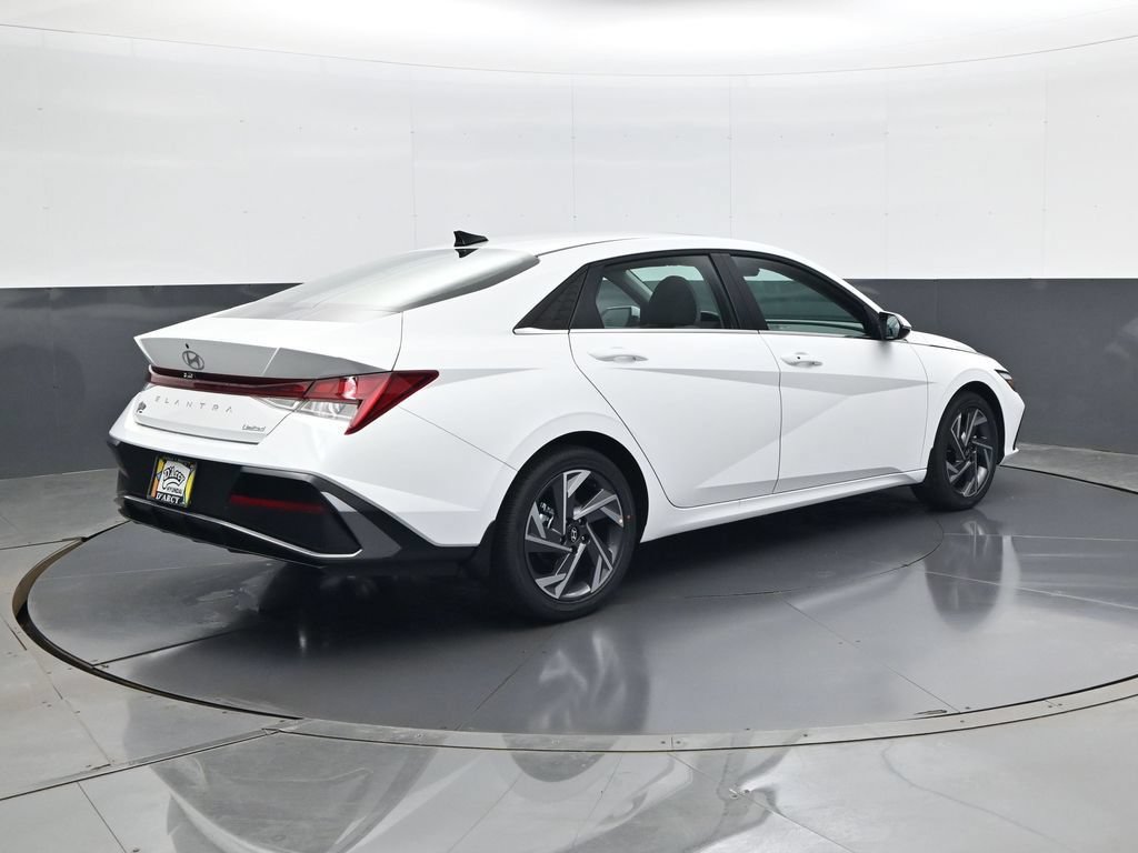 New 2026 Hyundai Elantra Limited FWD image 5
