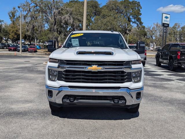 Used 2024 Chevrolet Silverado 2500 LT AWD/4WD image 9