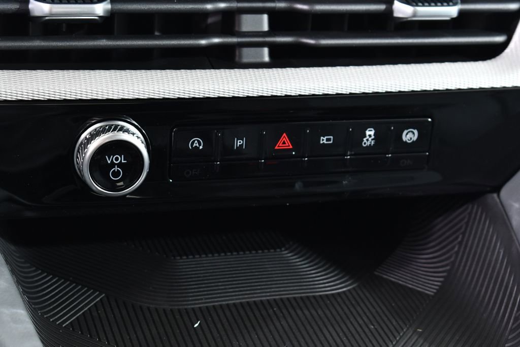 New 2026 Ford Explorer Active w/ Active Comfort Package image 31