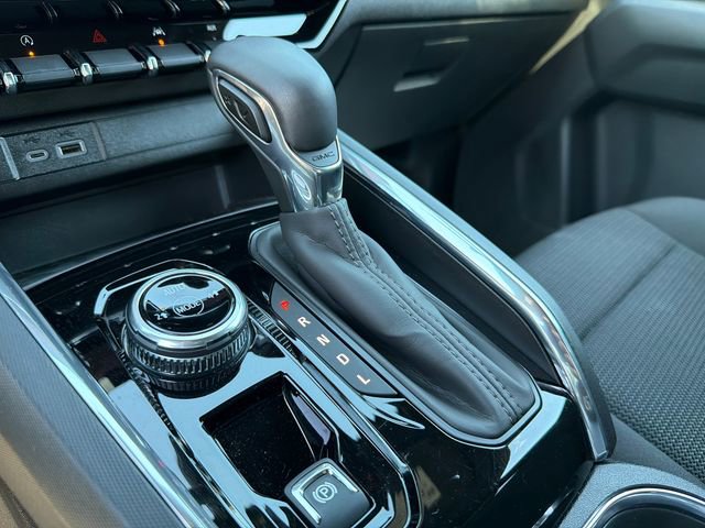 Certified 2025 GMC Canyon Elevation image 30