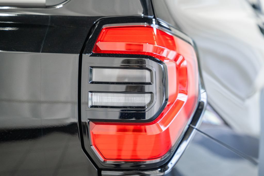 New 2026 Toyota 4Runner SR5 AWD/4WD image 6