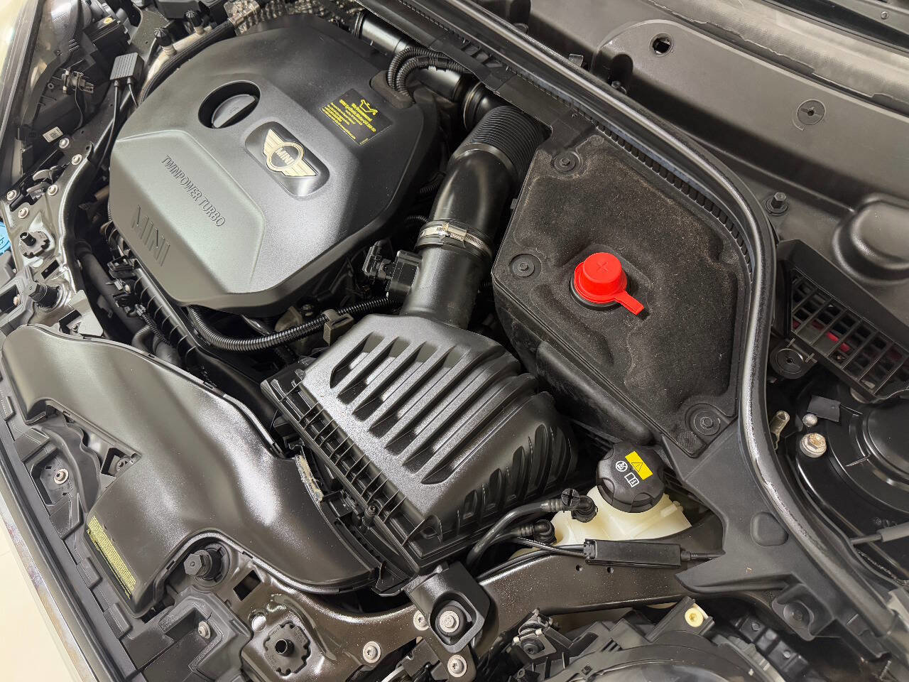 Used 2015 MINI Cooper 2-Door Hardtop image 55