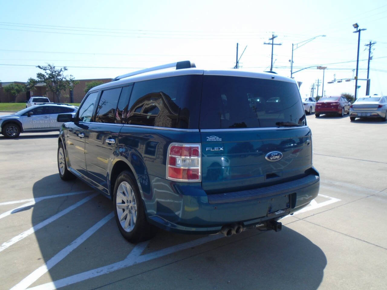 Used 2011 Ford Flex SEL w/ Rapid Spec Order Code FWD image 7