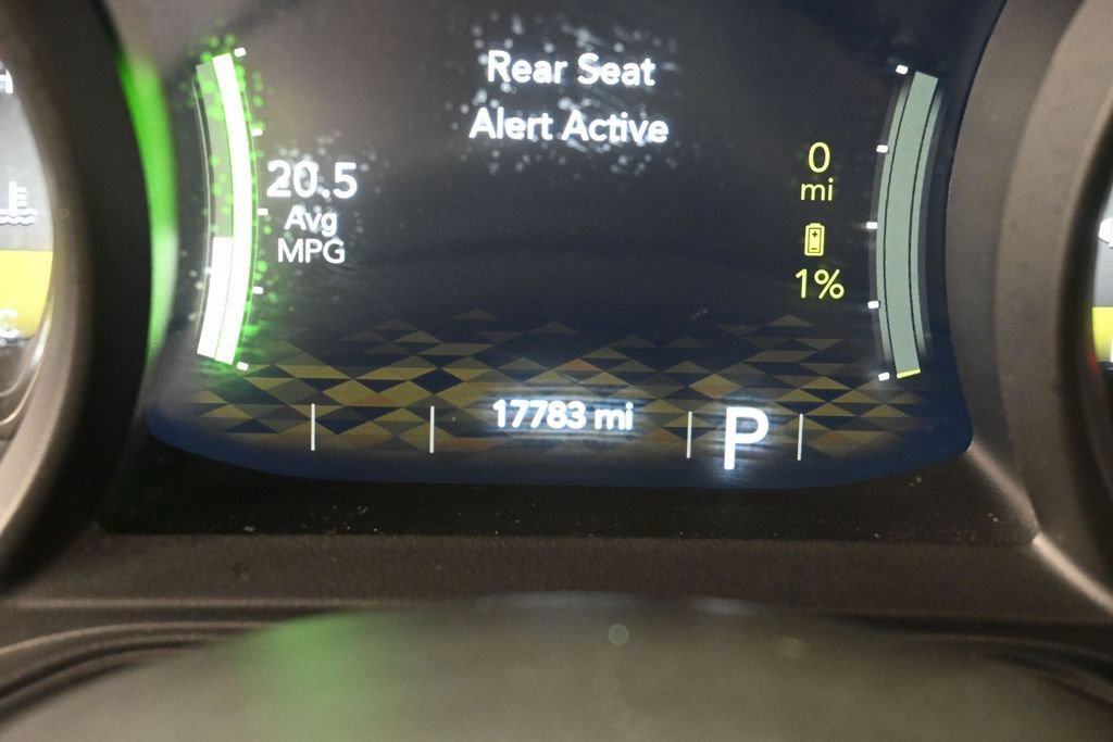 Used 2025 Jeep Wrangler Unlimited Sahara w/ Safety Group AWD/4WD image 36