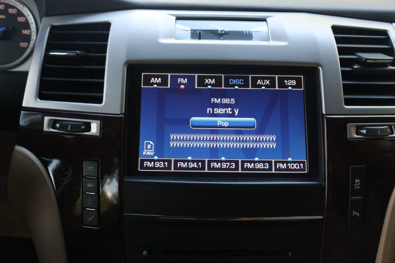 Used 2012 Cadillac Escalade ESV Premium AWD/4WD image 37