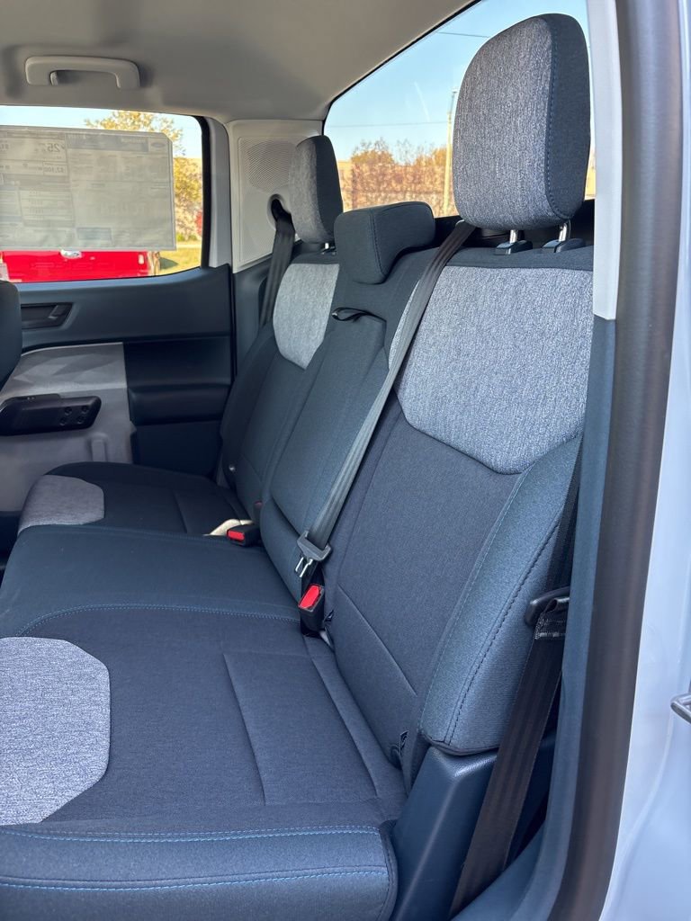 New 2025 Ford Maverick XLT image 28