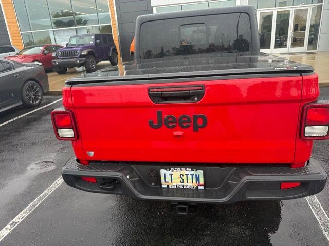 Used 2022 Jeep Gladiator Sport AWD/4WD image 18