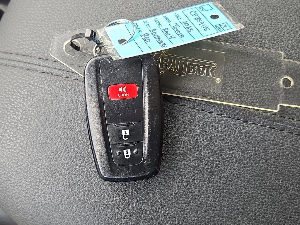 Used 2023 Toyota RAV4 Adventure image 32