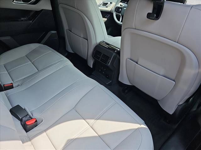 Used 2026 Land Rover Range Rover Velar Dynamic SE AWD/4WD image 11