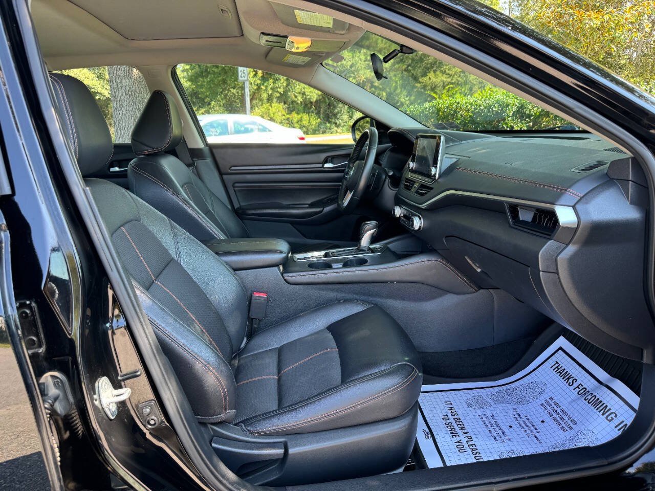 Used 2019 Nissan Altima 2.5 SR w/ SR Premium Package AWD/4WD image 14