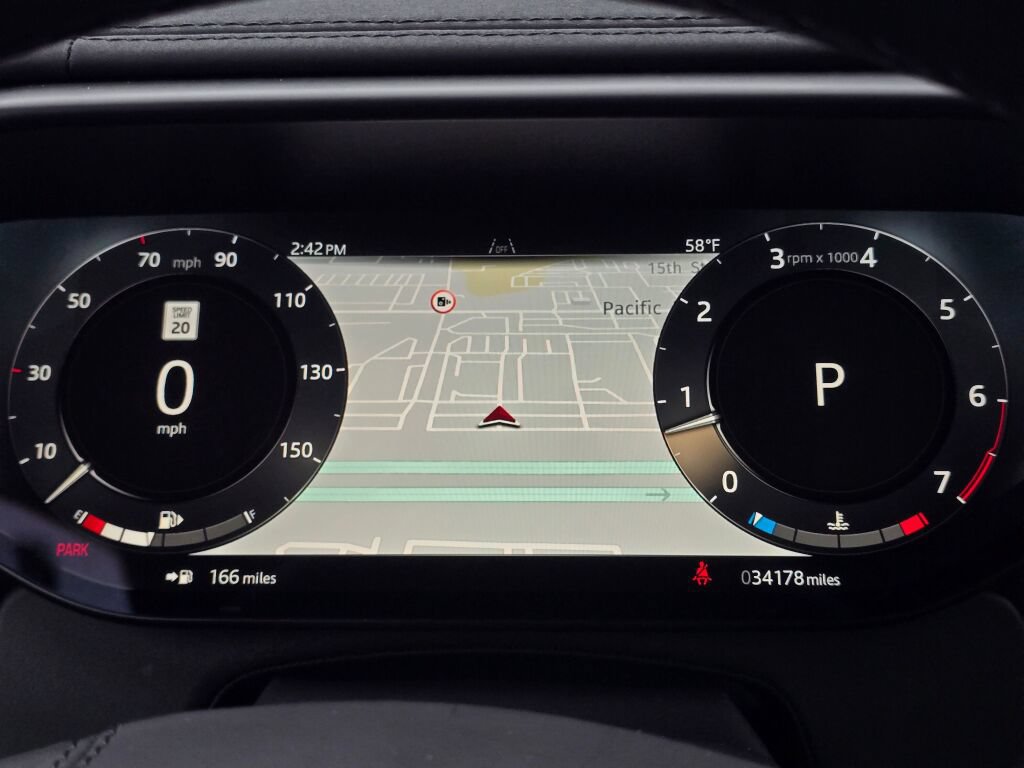 Used 2025 Land Rover Range Rover Sport SE AWD/4WD image 37
