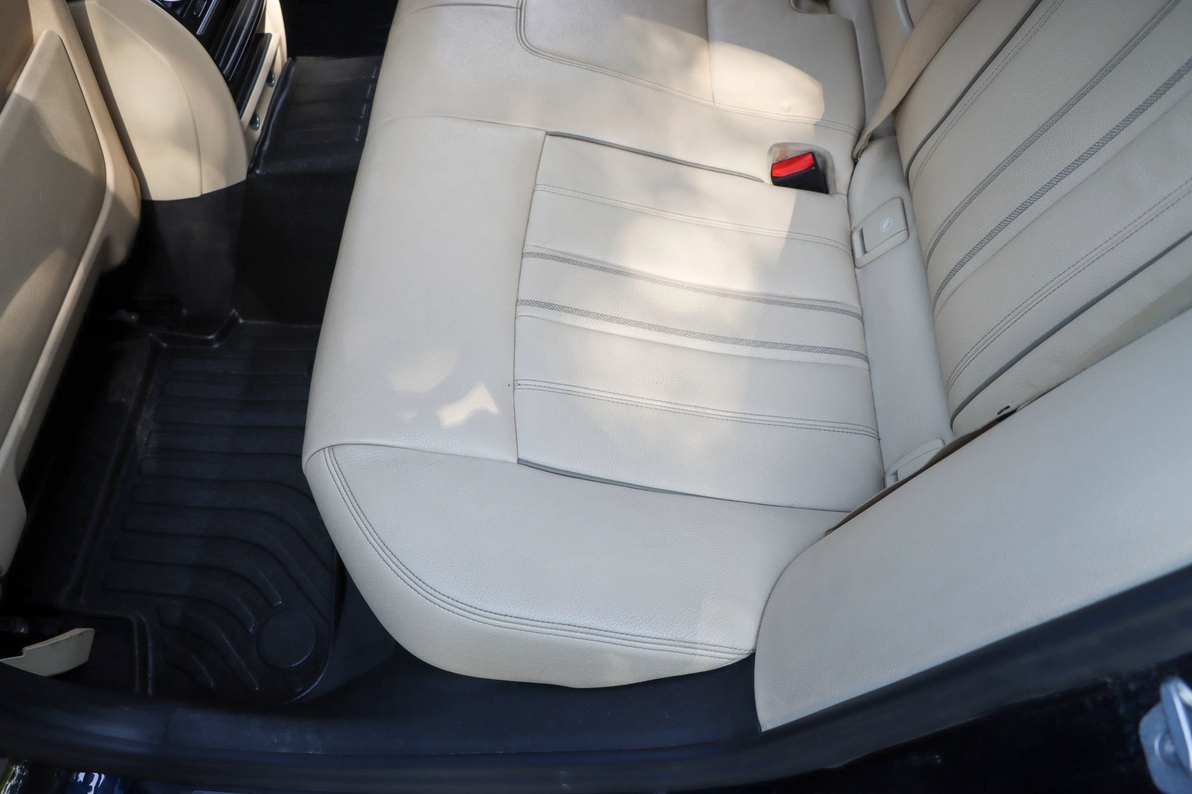 Used 2018 BMW 530i w/ M Sport Package RWD image 18