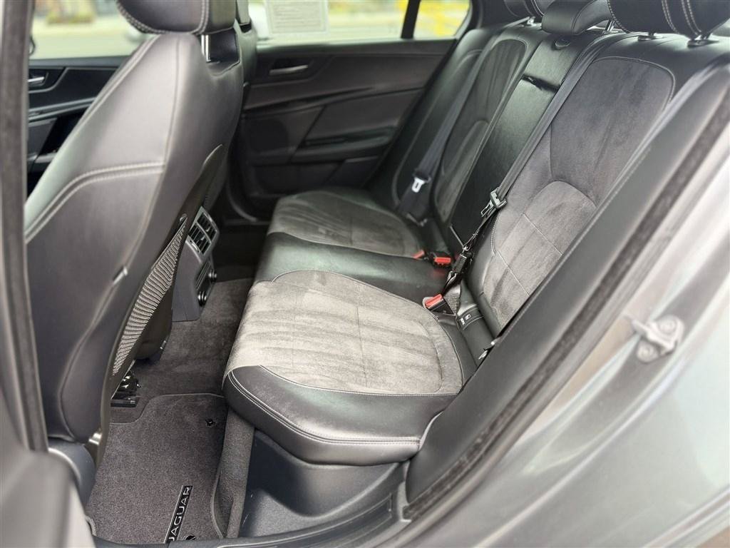 Used 2018 Jaguar XE S AWD/4WD image 26