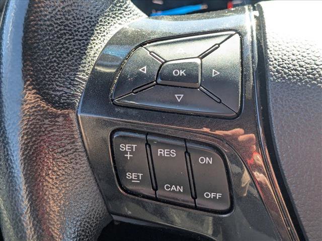 Used 2017 Ford Explorer XLT image 11