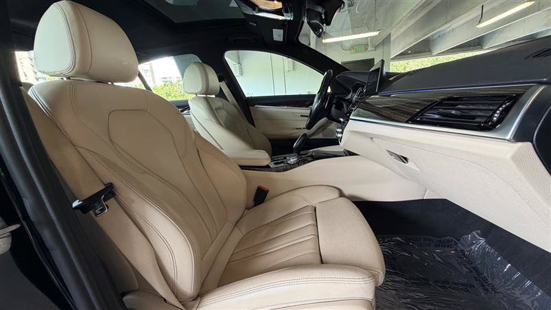 Used 2018 BMW 530i xDrive AWD/4WD image 35