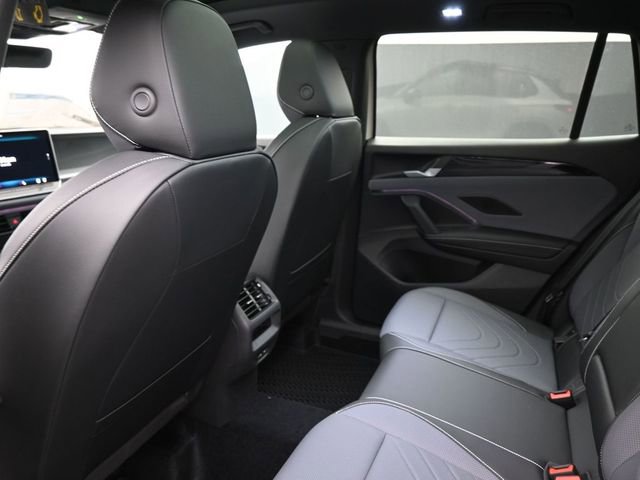 New 2026 Volkswagen Tiguan SE R-Line image 2