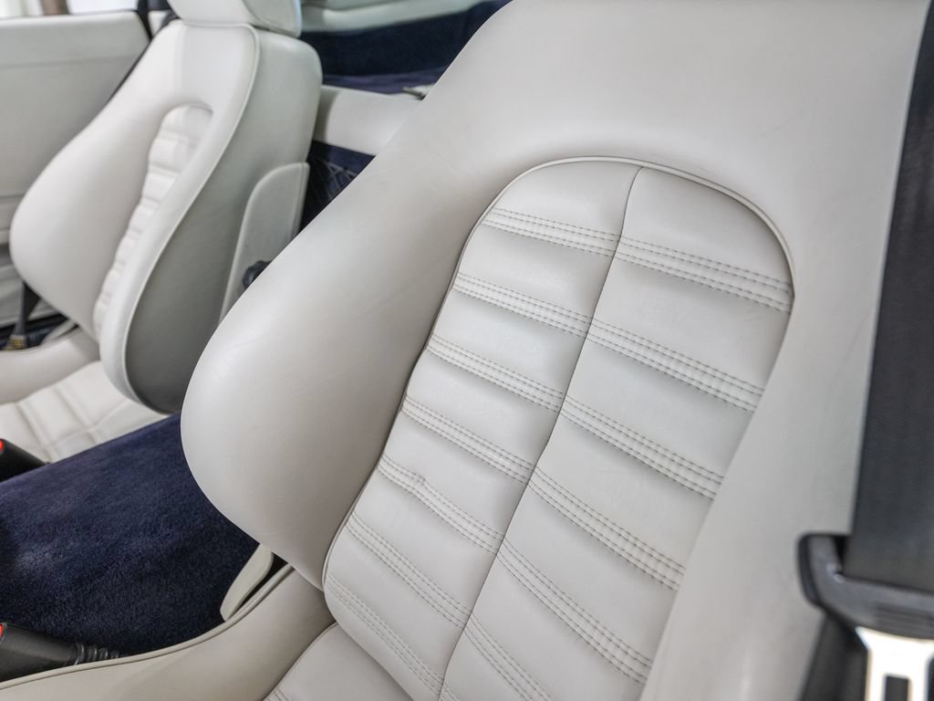 Used 1999 Ferrari 550 Maranello Coupe RWD image 14