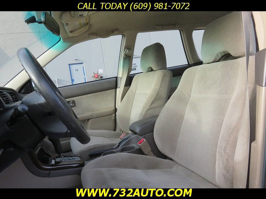 Used 2002 Subaru Outback Wagon image 15