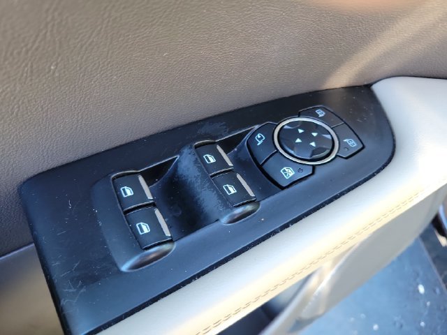 Used 2023 Lincoln Nautilus Reserve AWD/4WD image 10