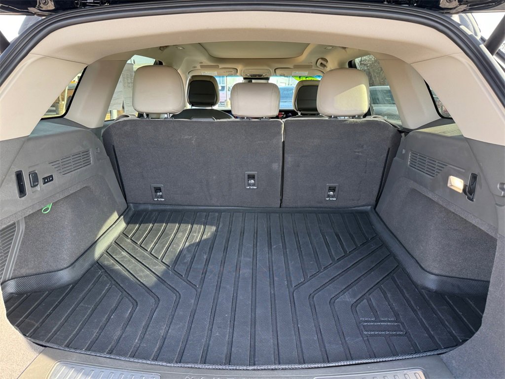 Used 2024 Lincoln Nautilus Reserve w/ Equipment Group 203A image 23