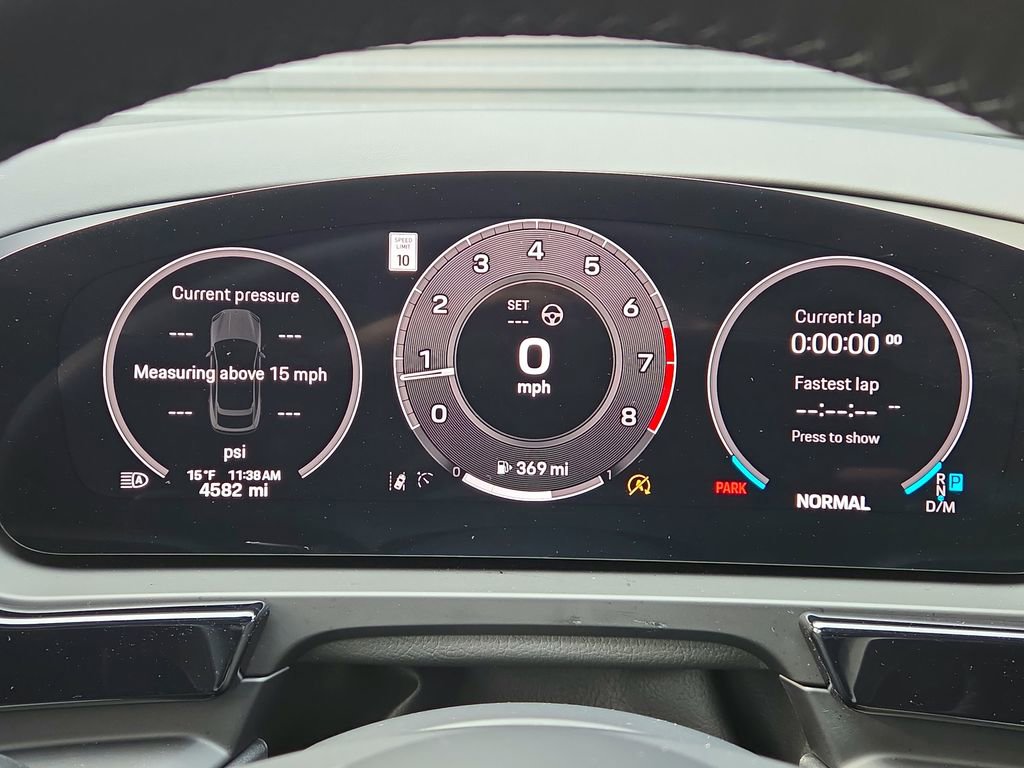 Certified 2025 Porsche Cayenne Coupe image 10