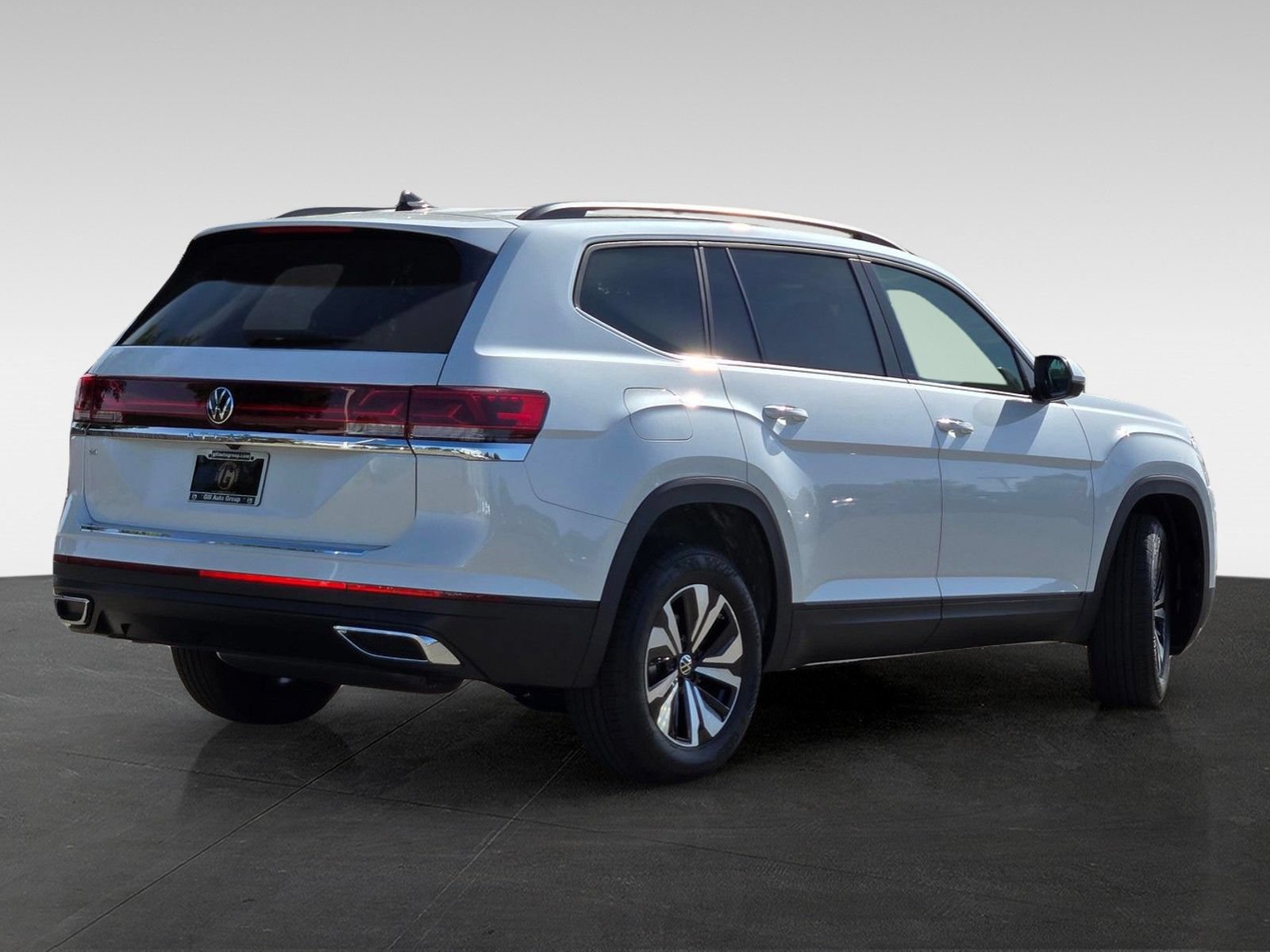 New 2026 Volkswagen Atlas SE FWD image 4