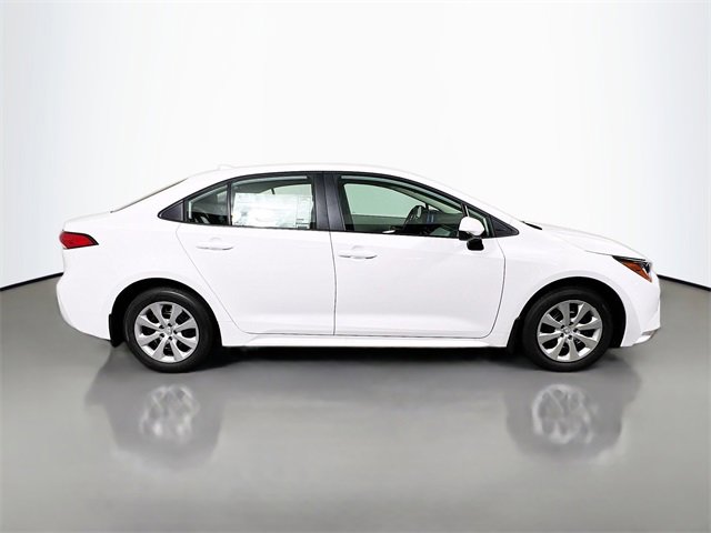 New 2026 Toyota Corolla LE image 2