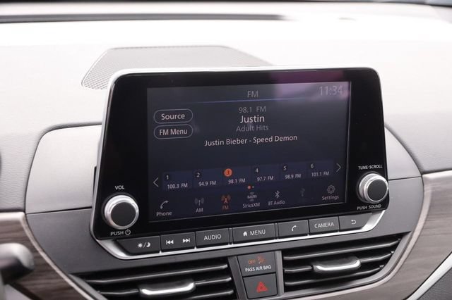 Certified 2025 Nissan Altima 2.5 SV FWD image 16