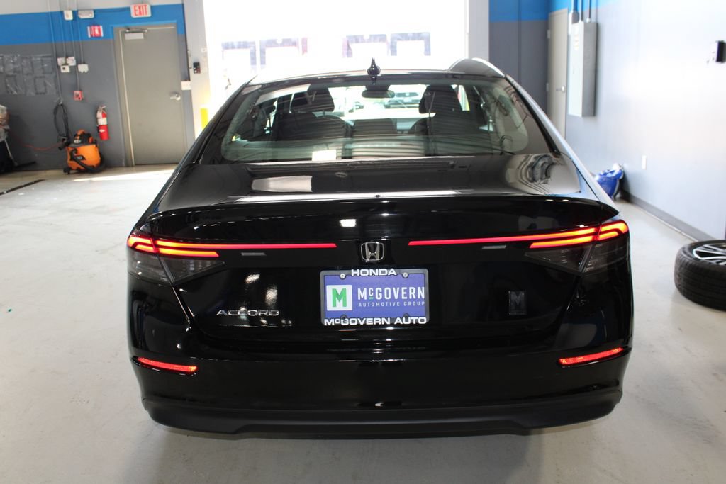 Used 2023 Honda Accord EX image 24