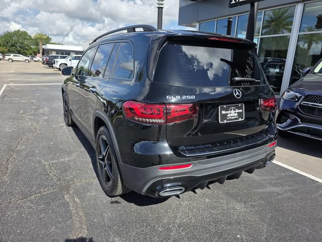 Certified 2023 Mercedes-Benz GLB 250 w/ AMG Line image 8