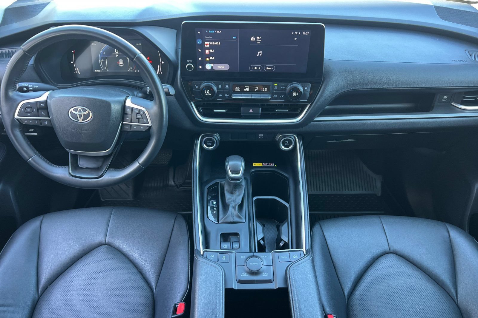 Used 2024 Toyota Grand Highlander AWD image 10