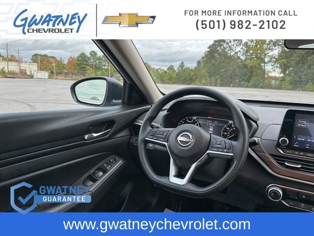 Used 2024 Nissan Altima 2.5 SV image 26