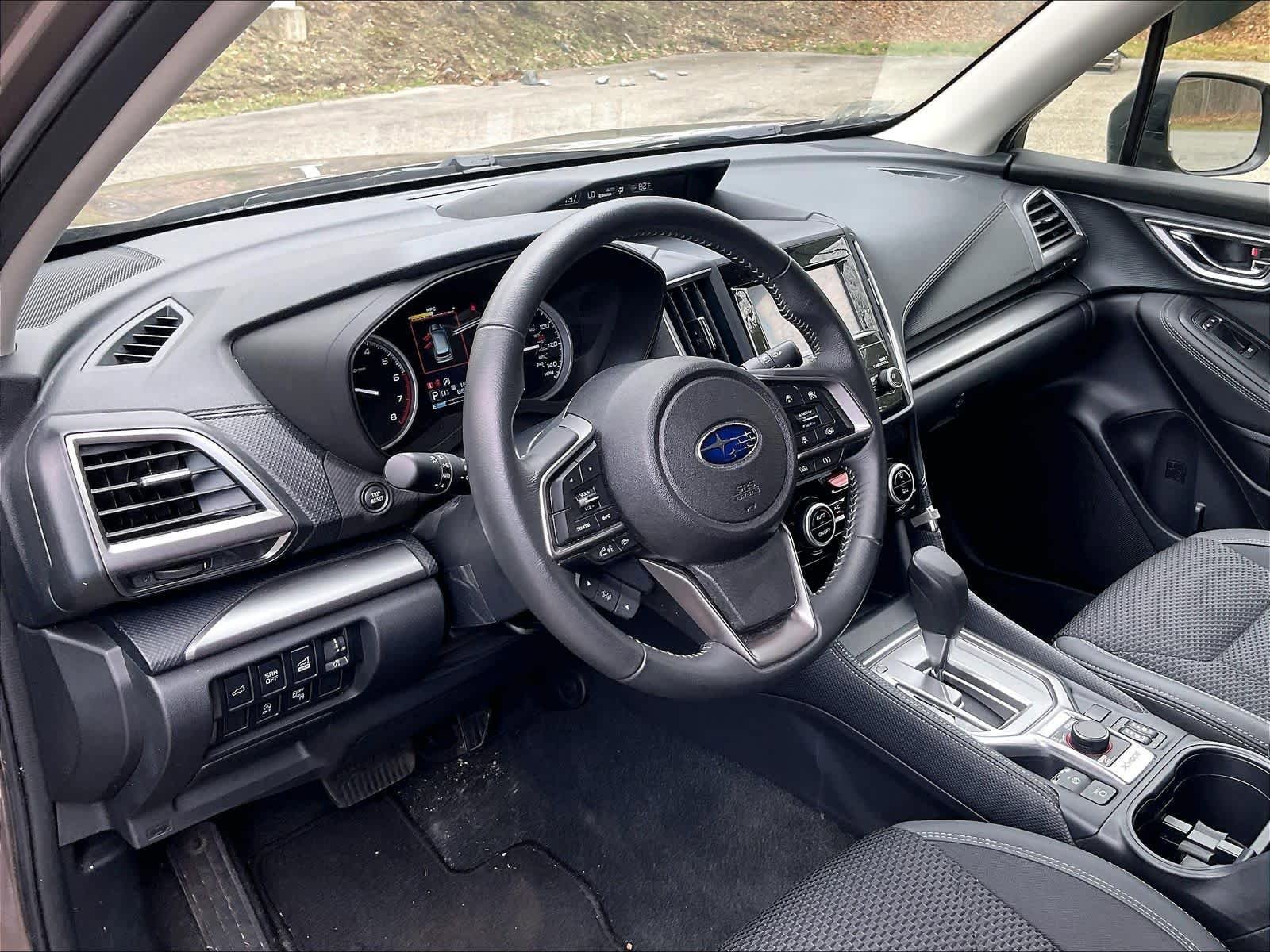 Used 2024 Subaru Forester Premium image 8