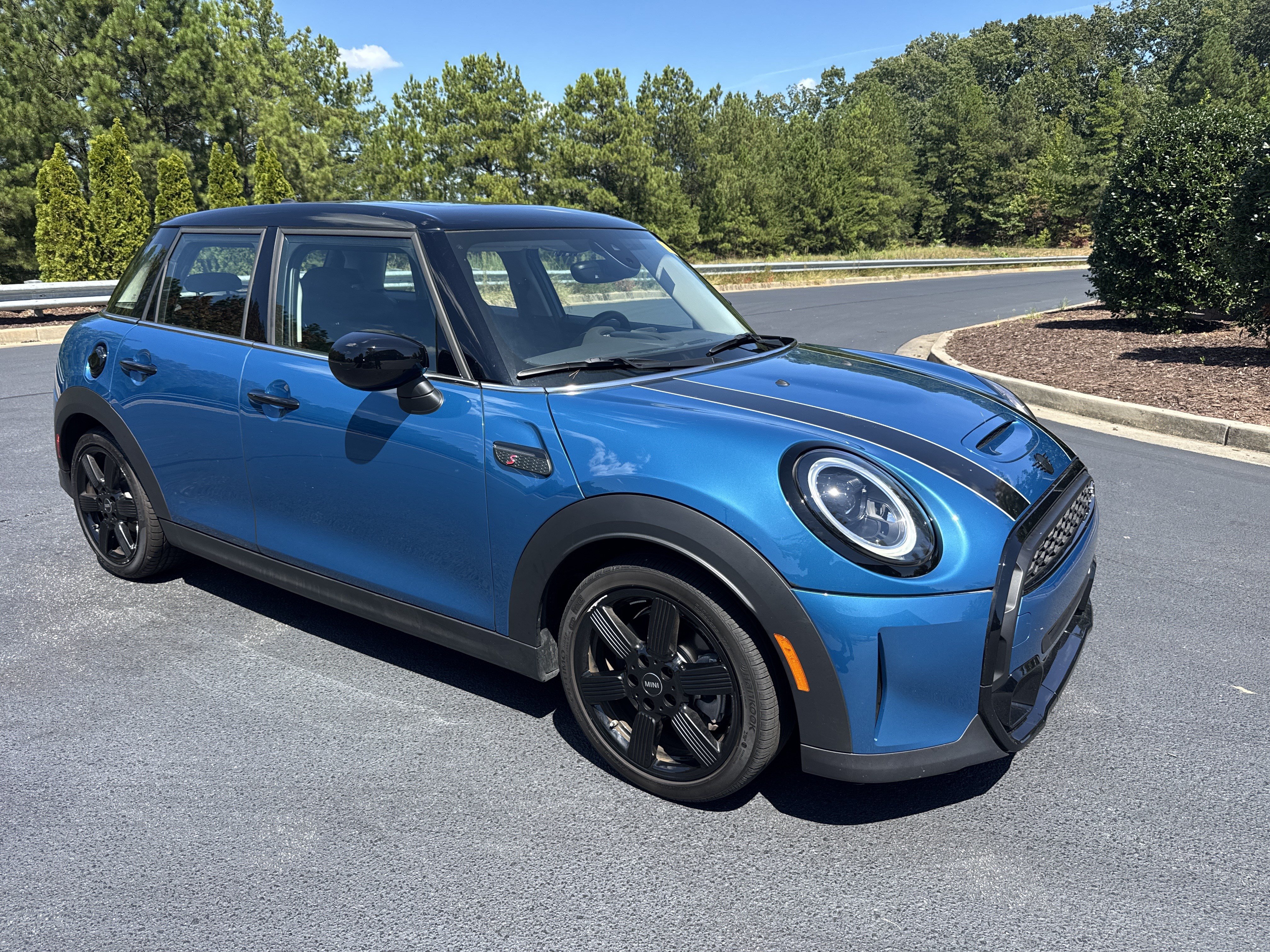 Used 2024 MINI Cooper S FWD image 2