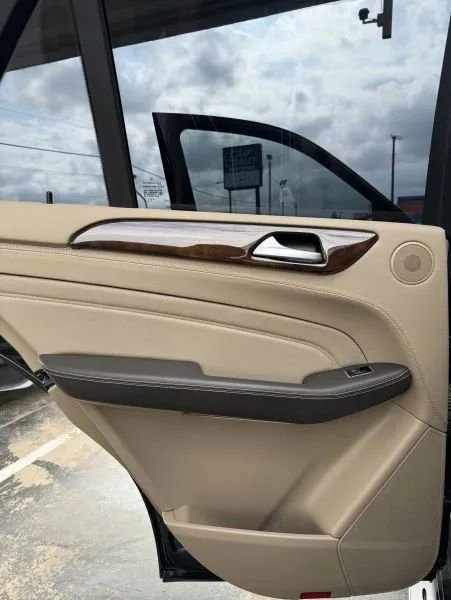 Used 2015 Mercedes-Benz ML 400 4MATIC image 22