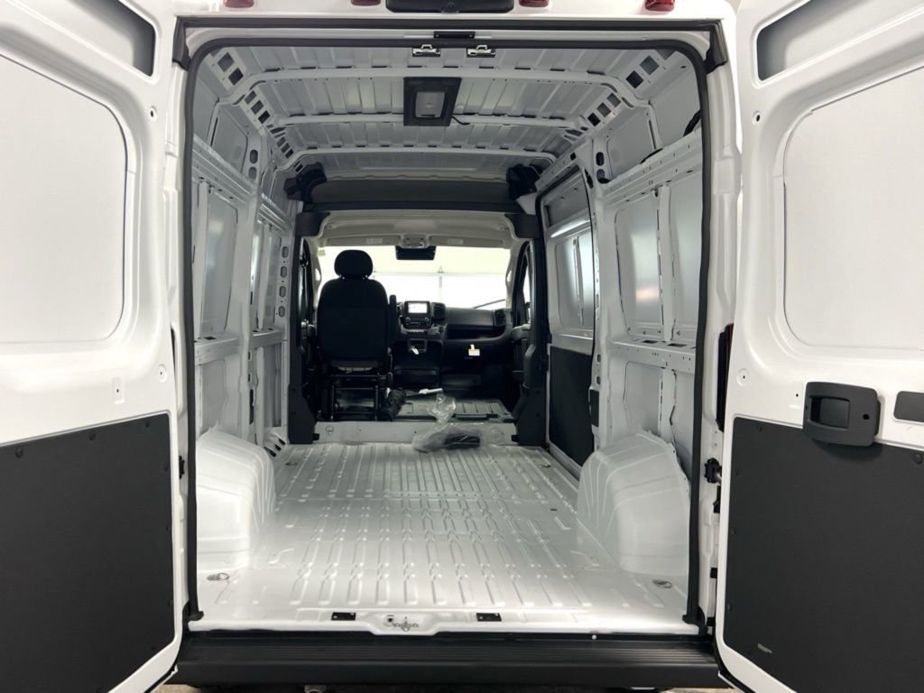Used 2024 RAM ProMaster 1500 w/ Convenience Group image 7