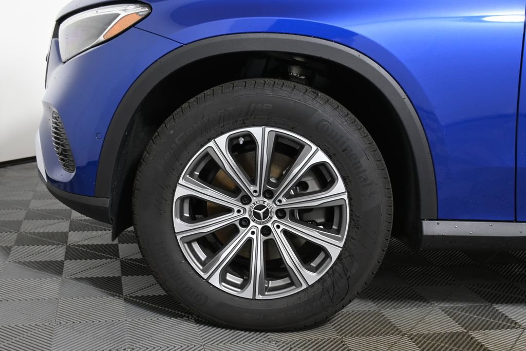 Certified 2025 Mercedes-Benz GLC 300 4MATIC image 11