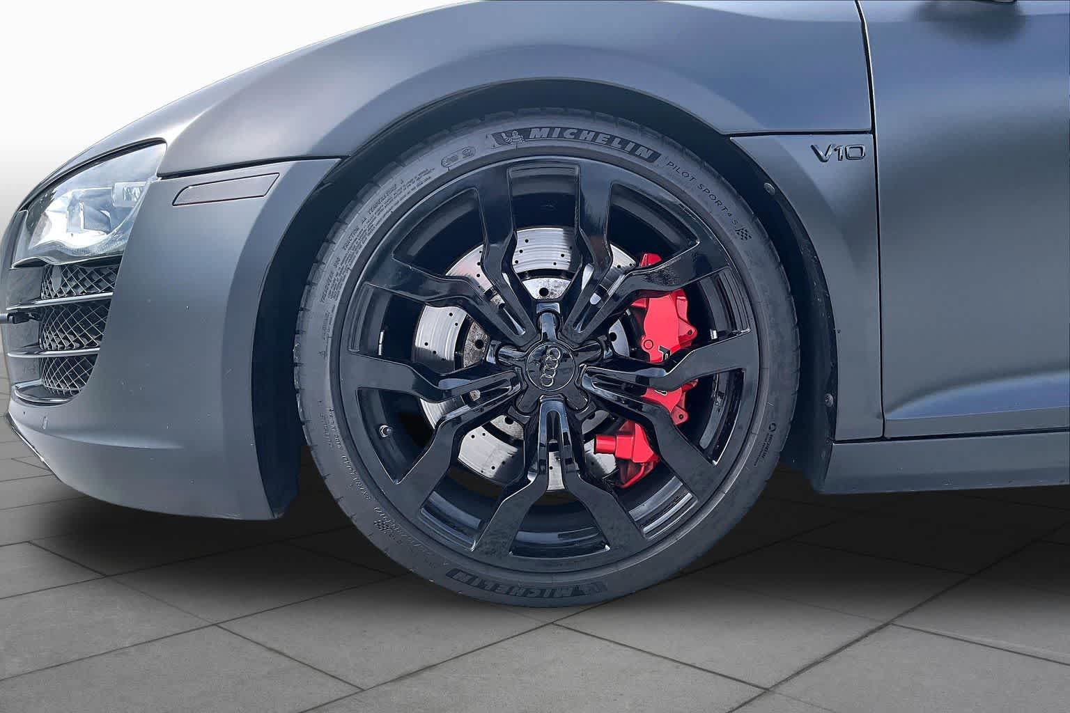 Used 2011 Audi R8 V10 AWD/4WD image 10