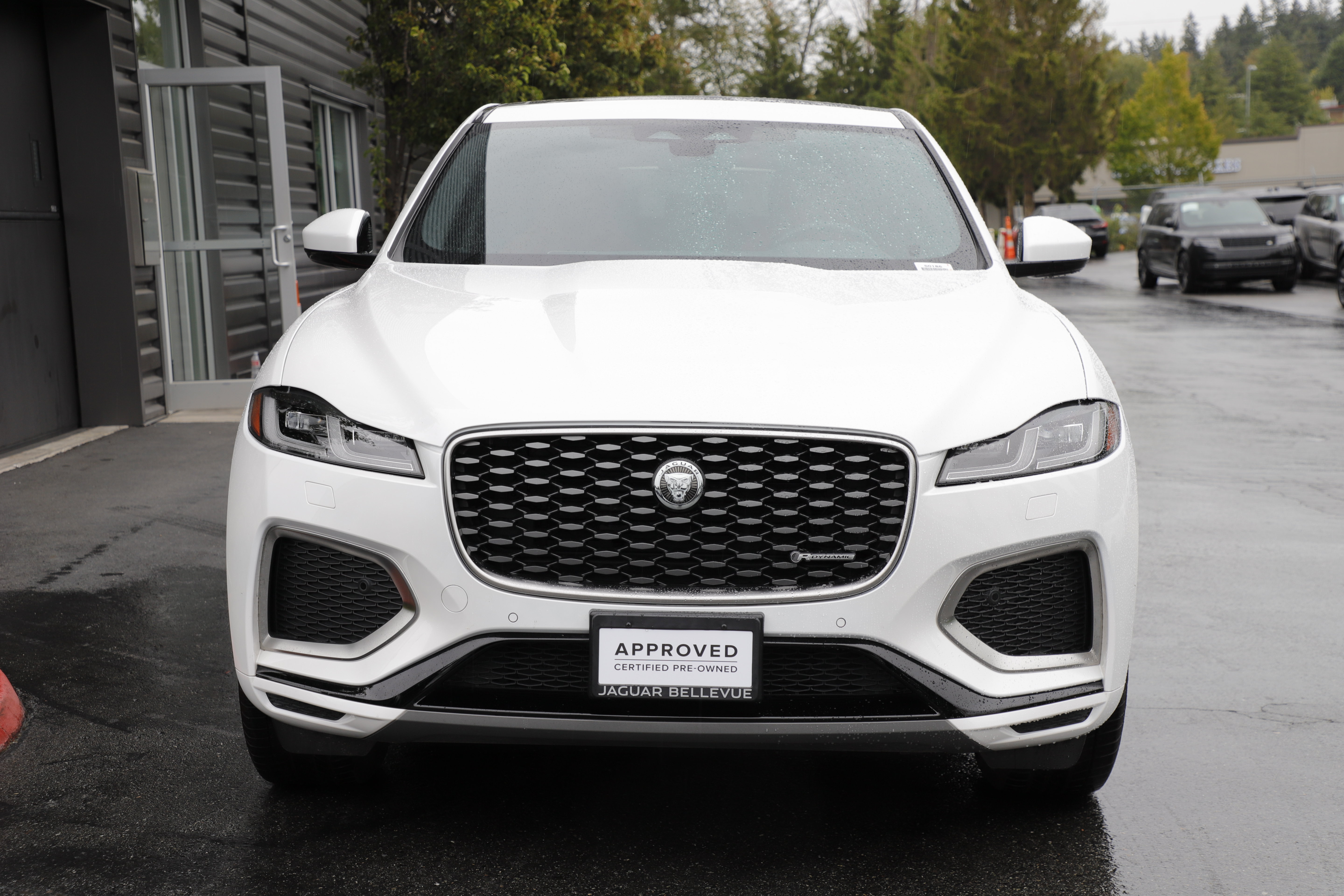 Certified 2025 Jaguar F-PACE R-Dynamic S AWD/4WD image 6