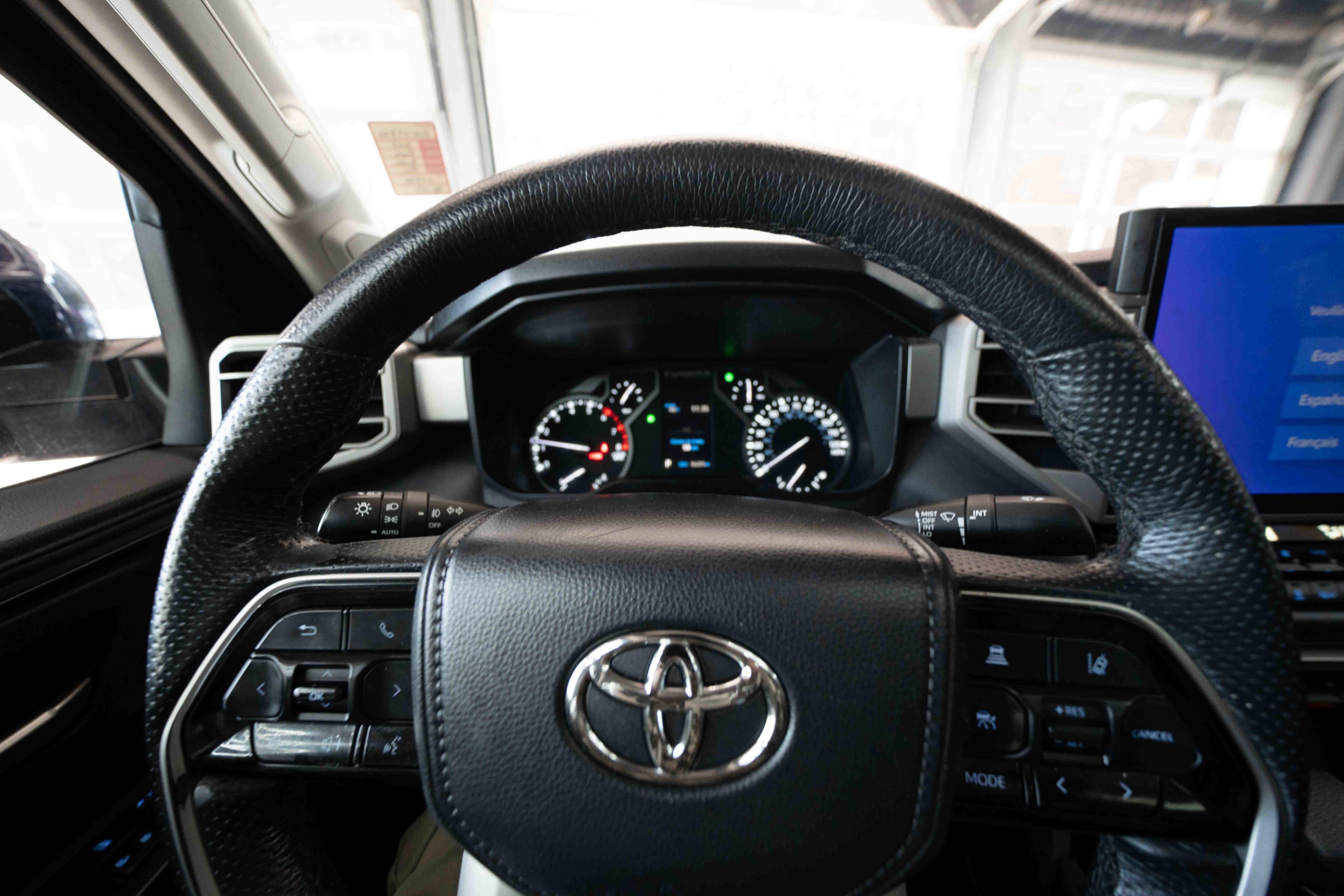 Used 2023 Toyota Tundra Limited image 15