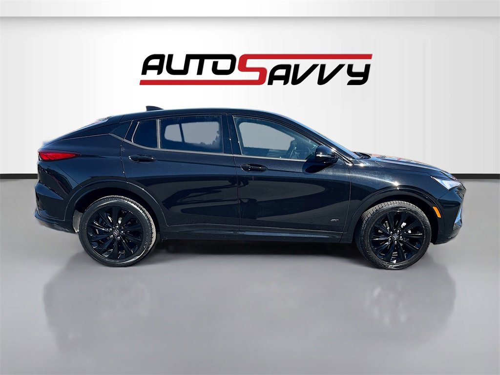 Used 2025 Buick Envista Sport Touring w/ Experience Buick Package image 8