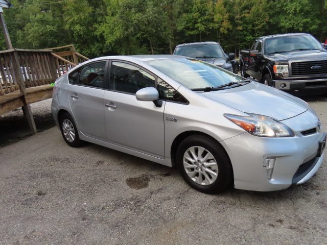 Used 2013 Toyota Prius Prime Plug-In Hybrid FWD image 5