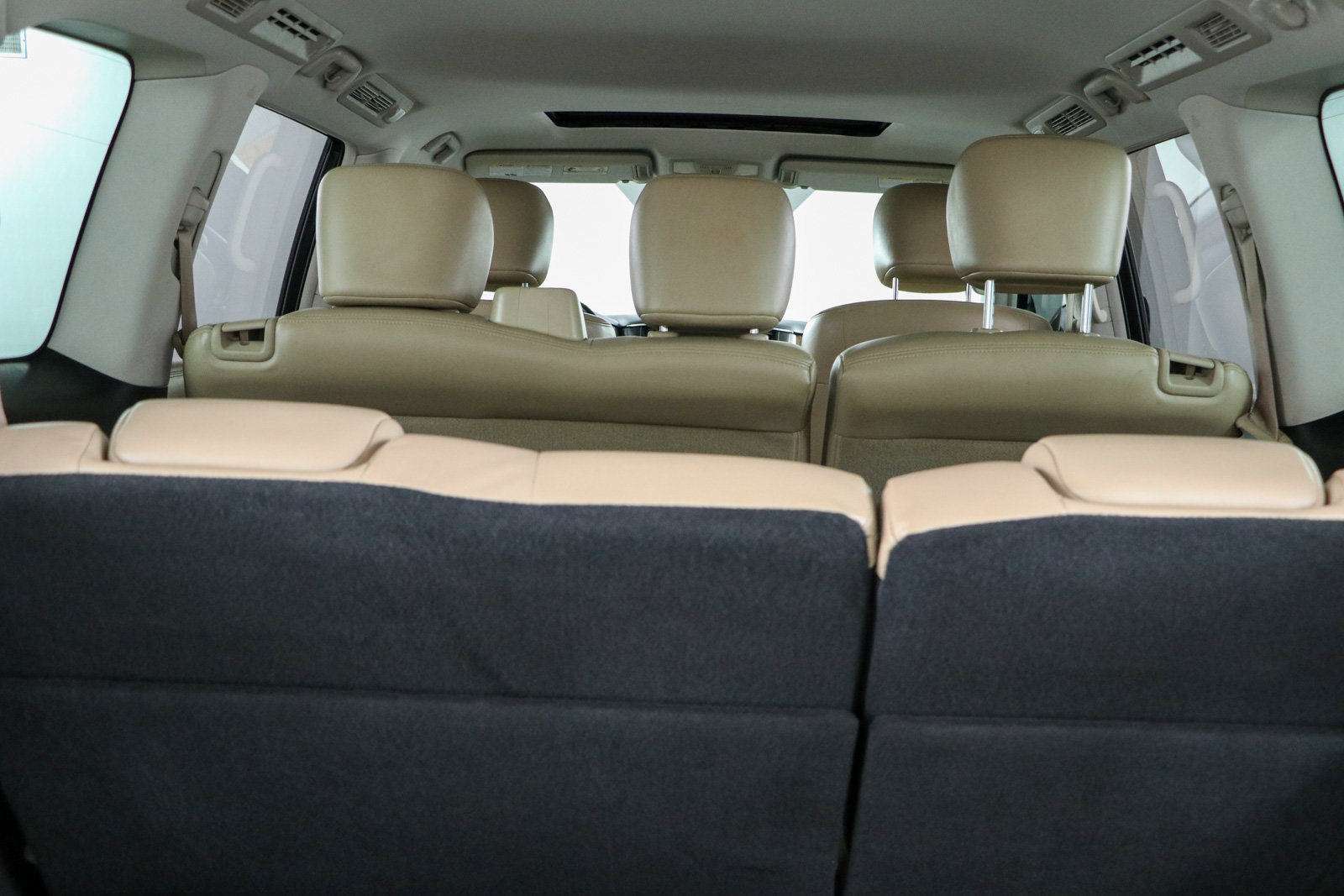 Used 2018 Nissan Armada SL w/ Premium Package RWD image 32