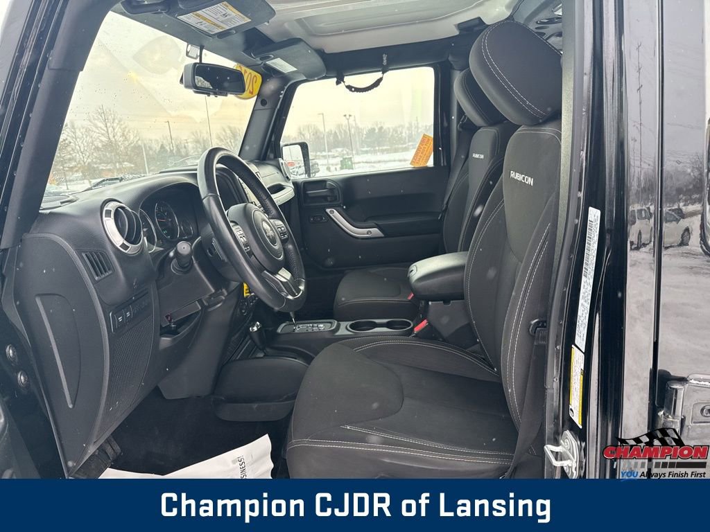 Used 2016 Jeep Wrangler Unlimited Rubicon w/ Connectivity Group image 16