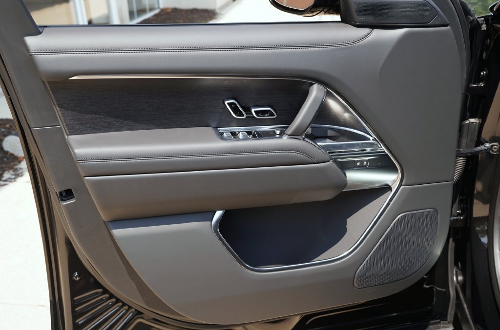 New 2026 Land Rover Range Rover SE AWD/4WD image 9