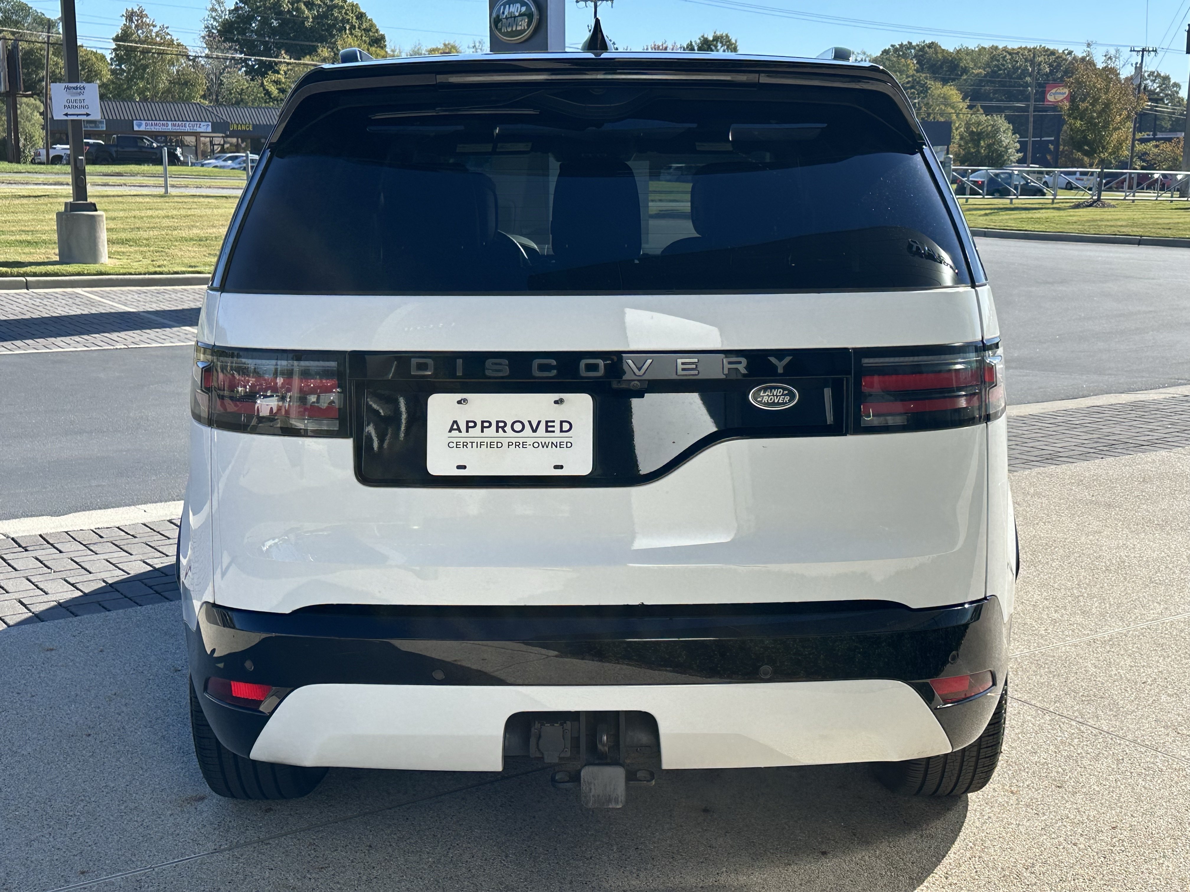 Certified 2023 Land Rover Discovery S R-Dynamic AWD/4WD image 6